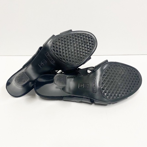 Aerosoles Heelrest Black Strappy Leather Open Toe Heels - Picture 6 of 7